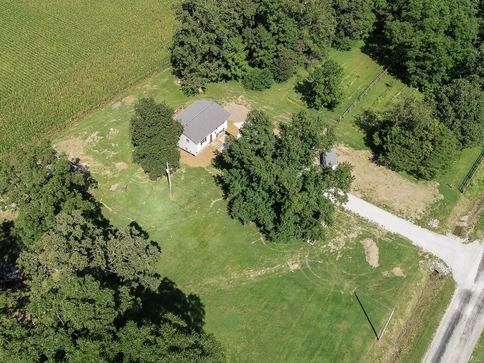 11531 Schlichter Road Mascoutah, IL 62258 - Photo 27 of 30 Gallery Image 27