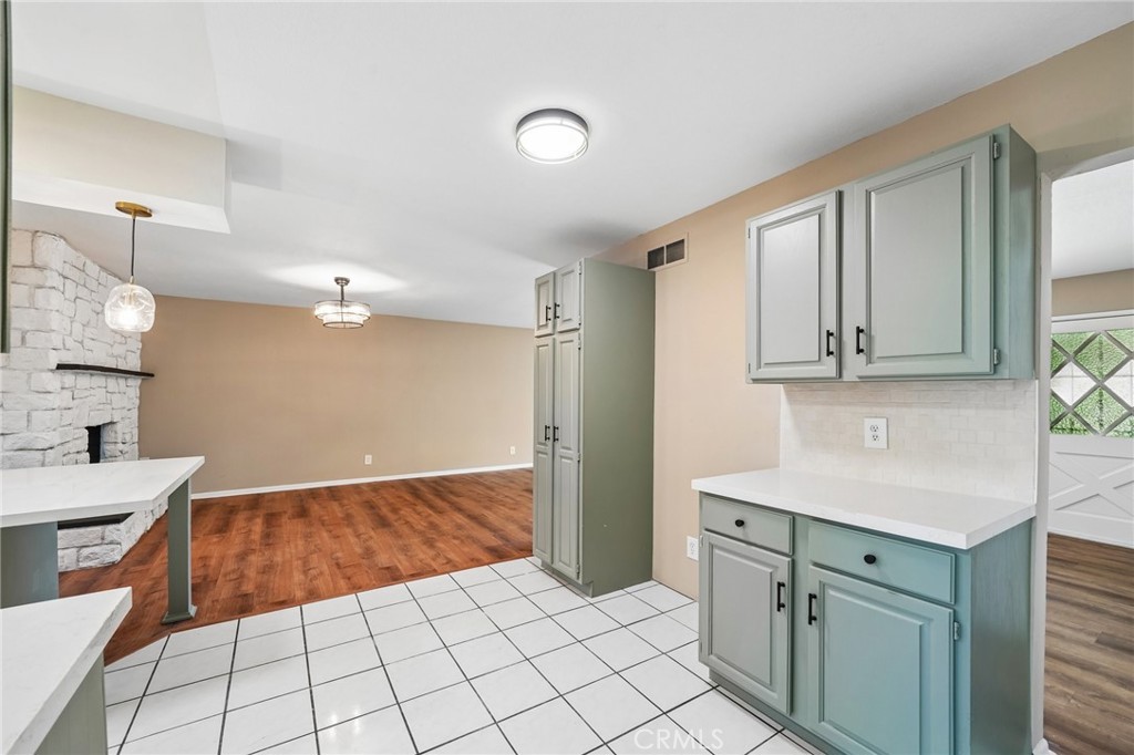 9091 Savoy Street Riverside, CA 92503 - Photo 10 of 35