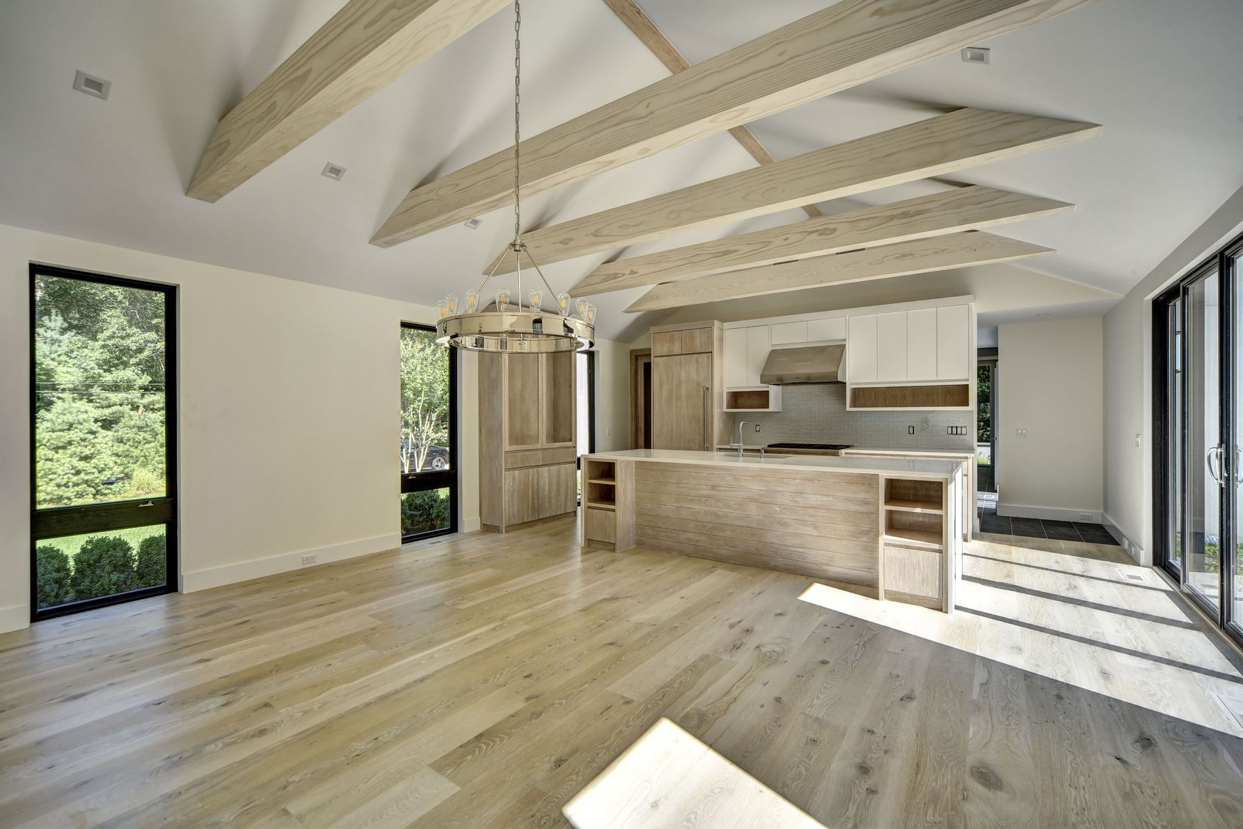 3 High Point Road East Hampton, NY 11937 - Photo 4 of 25 Gallery Image 4