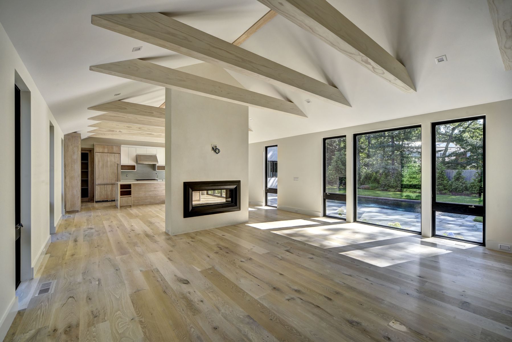 3 High Point Road East Hampton, NY 11937 - Photo 6 of 25 Gallery Image 6