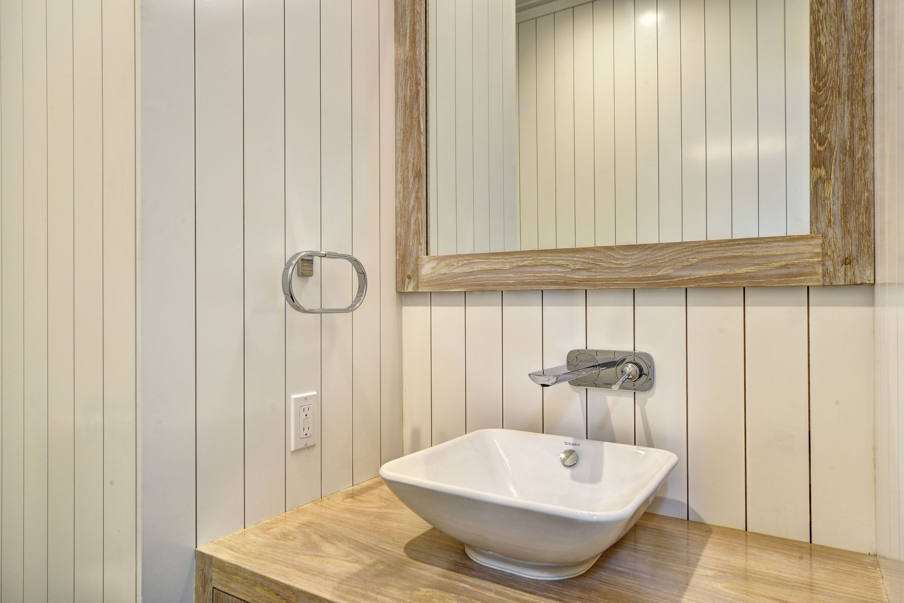 3 High Point Road East Hampton, NY 11937 - Photo 8 of 25 Gallery Image 8