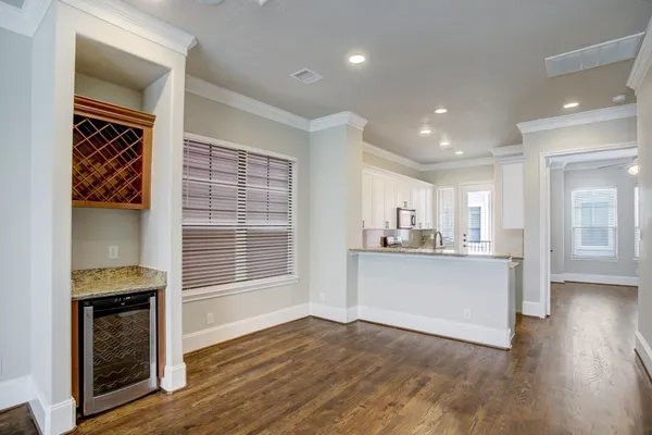 $3,250 | 1046 West 23rd Street, Unit H, Houston, TX 77008