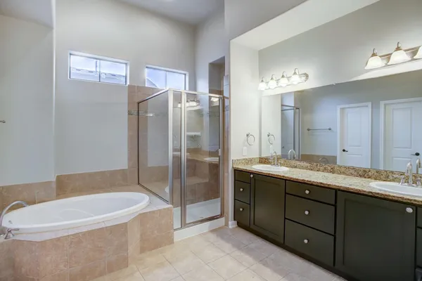 $3,250 | 1046 West 23rd Street, Unit H, Houston, TX 77008