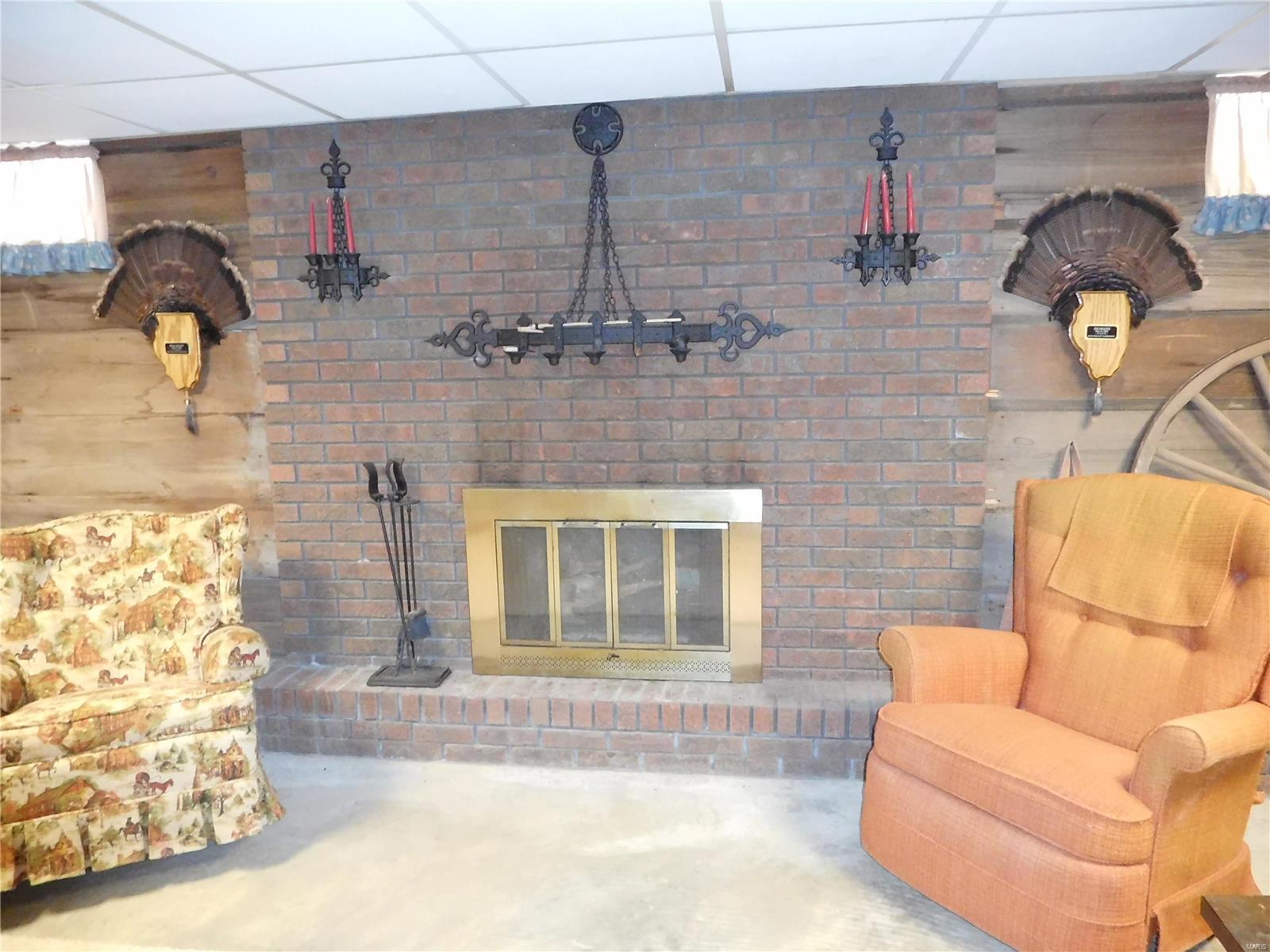 204 West Pocahontas Road Highland, IL 62249 - Photo 5 of 14