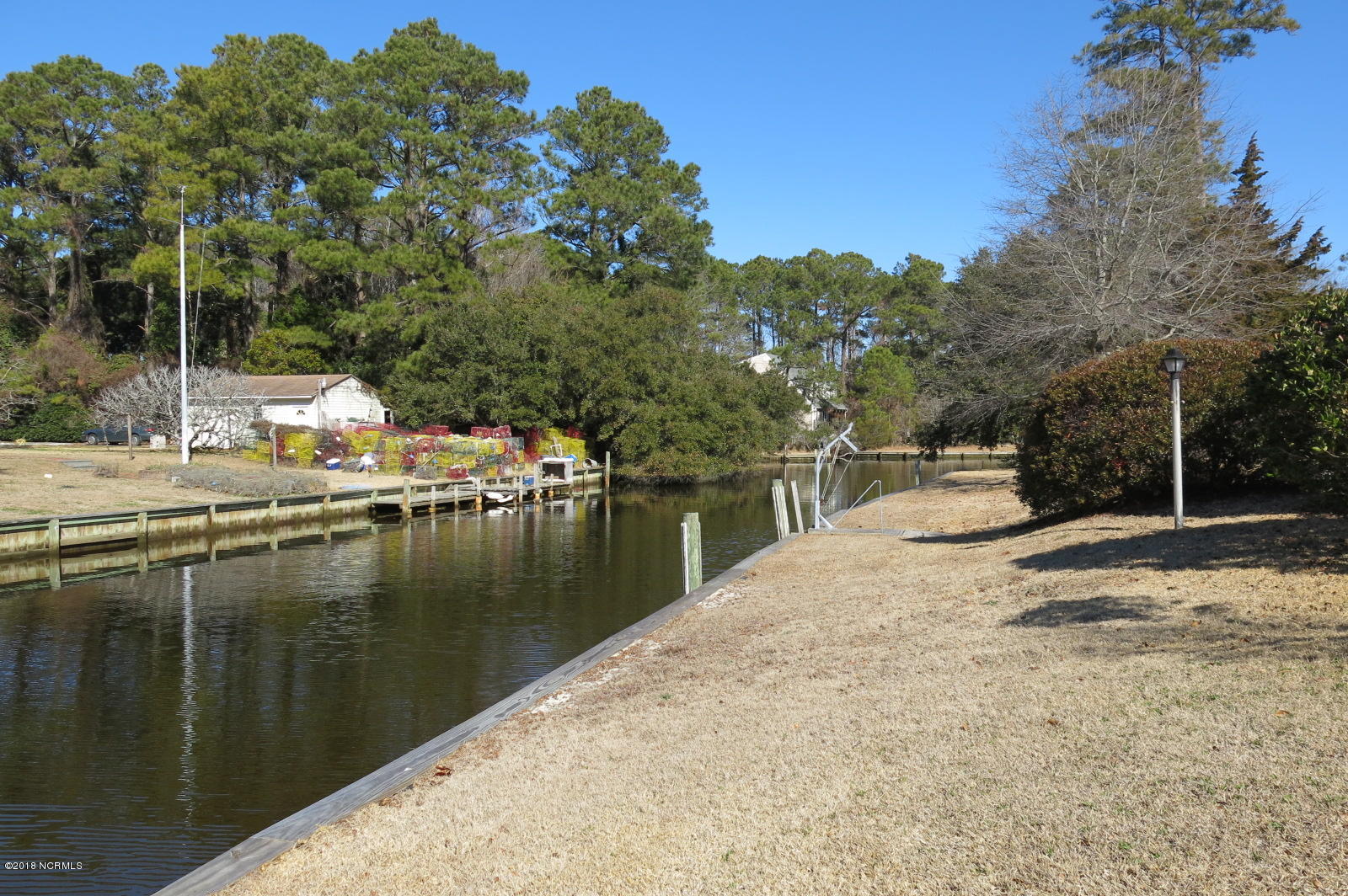 194 Wallace Road Beaufort, NC 28516 - Photo 5 of 61 IMG_3294