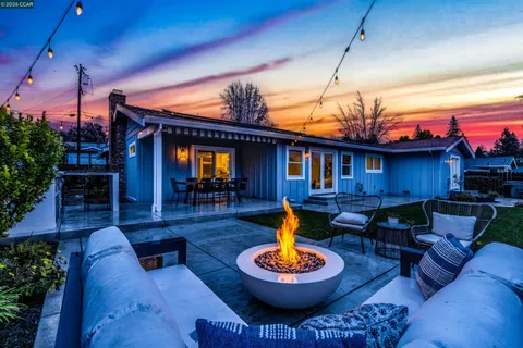 $1,595,000 | 19 Lance Court, Moraga, CA 94556