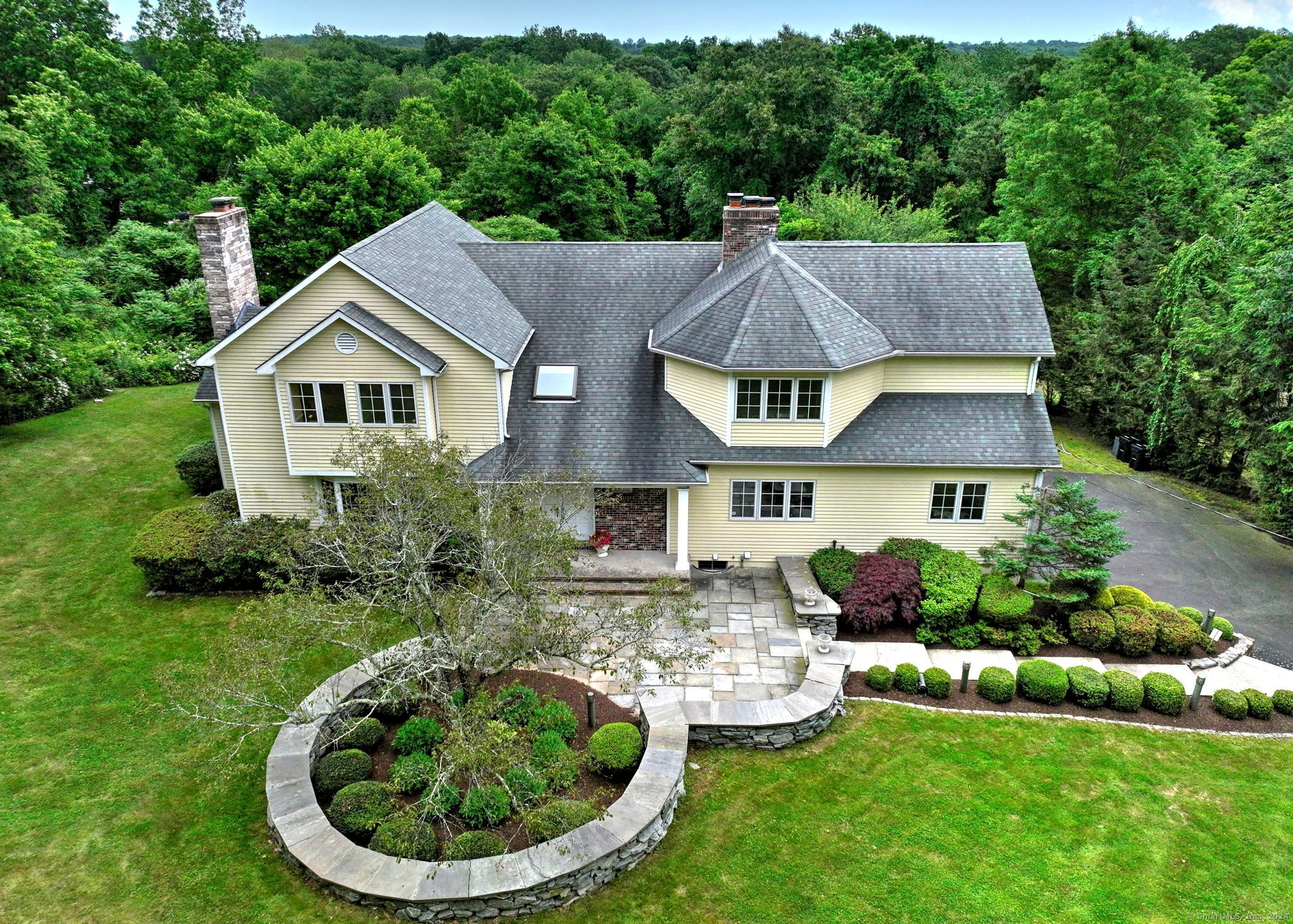 125 Northrop Road Woodbridge, CT 06525 - Photo 1 of 1 Welcome to 125 Northrop Road!