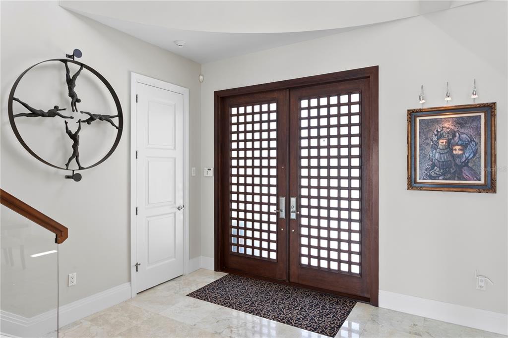 2279 Mermaid Point Northeast St. Petersburg, FL 33703 - Photo 9 of 100