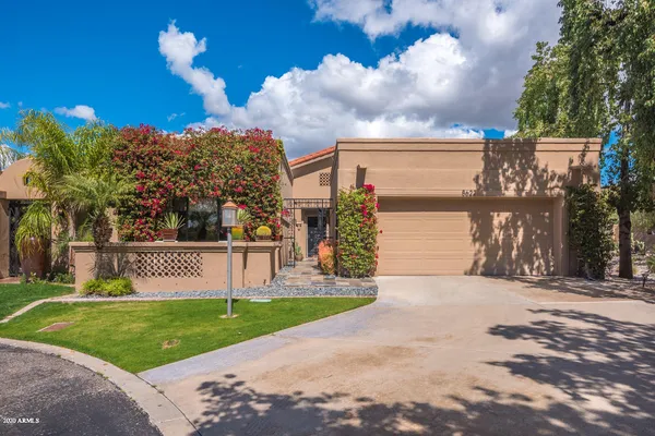 $8,000 | 8622 East Vista Del Lago, Scottsdale, AZ 85255