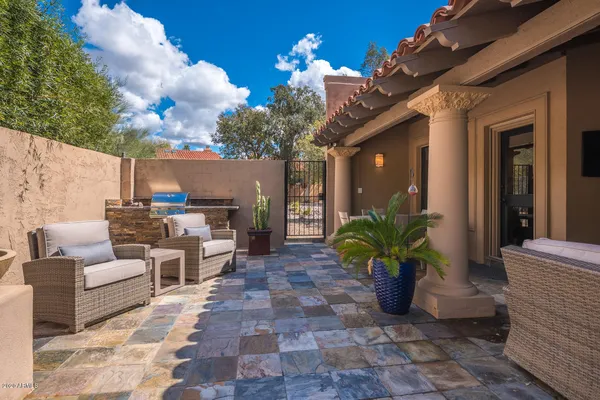 $8,000 | 8622 East Vista Del Lago, Scottsdale, AZ 85255
