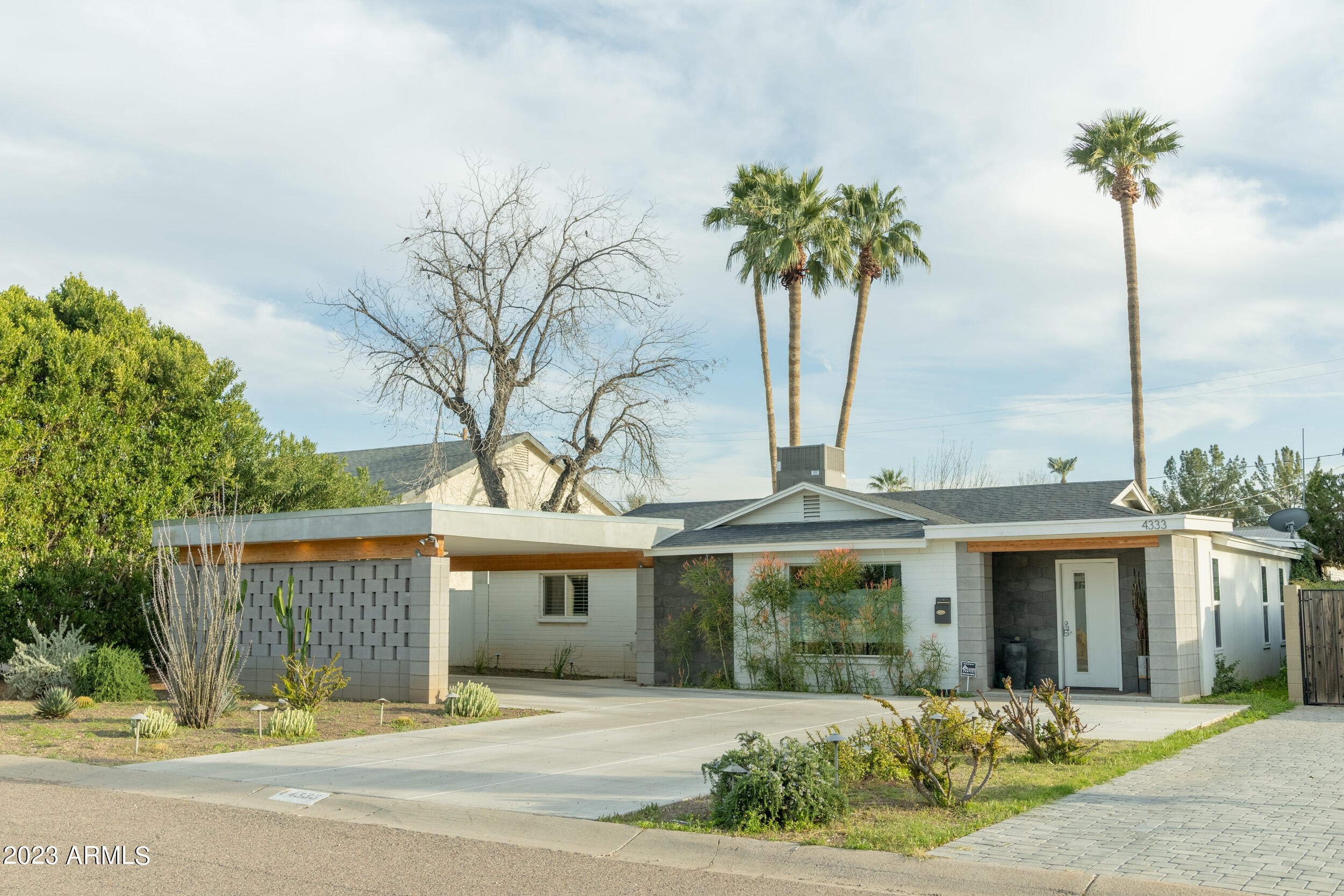 4333 East Cheery Lynn Road Phoenix, AZ 85018 - Photo 1 of 32 Pure Charm