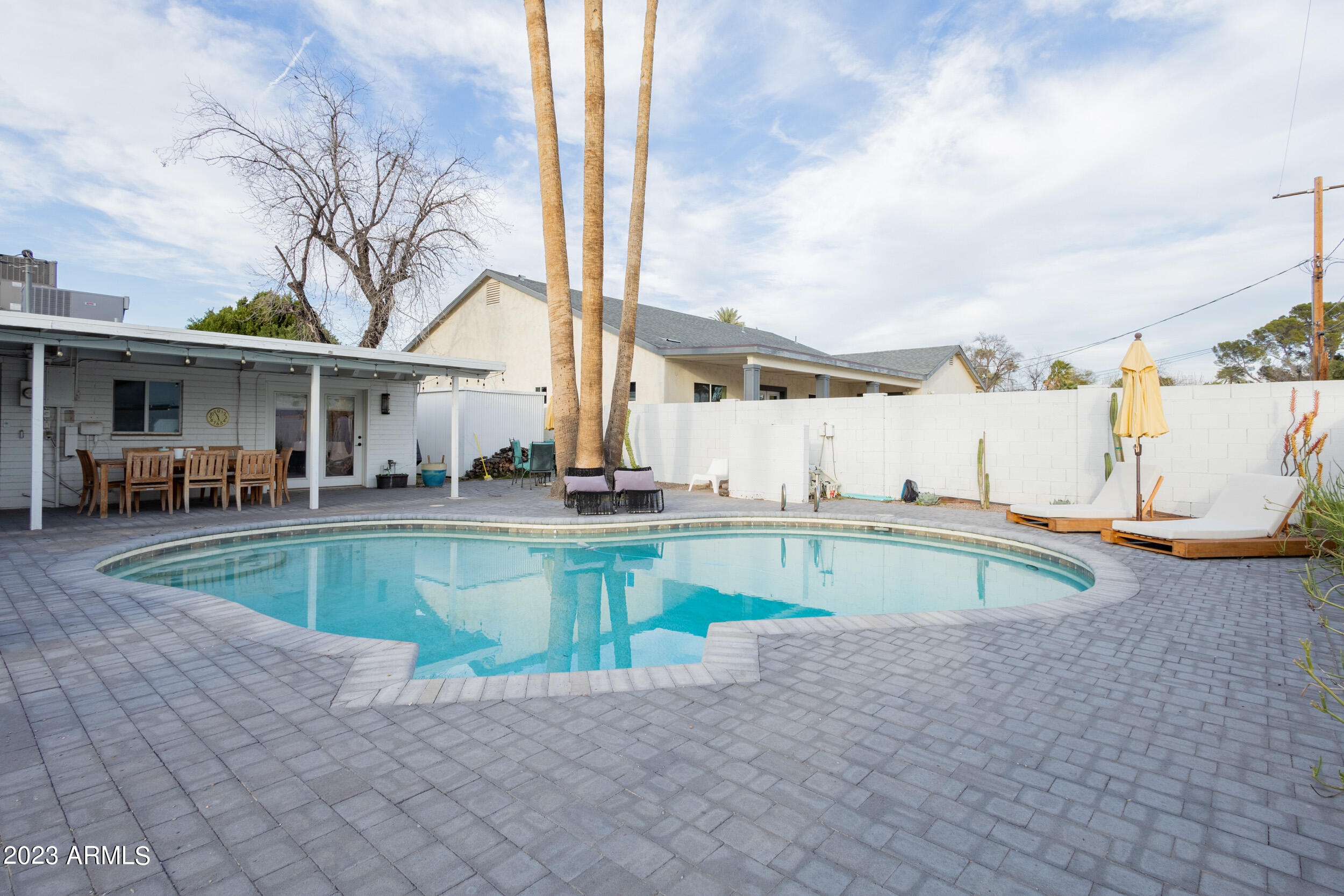 4333 East Cheery Lynn Road Phoenix, AZ 85018 - Photo 31 of 32 easy maintenance yard