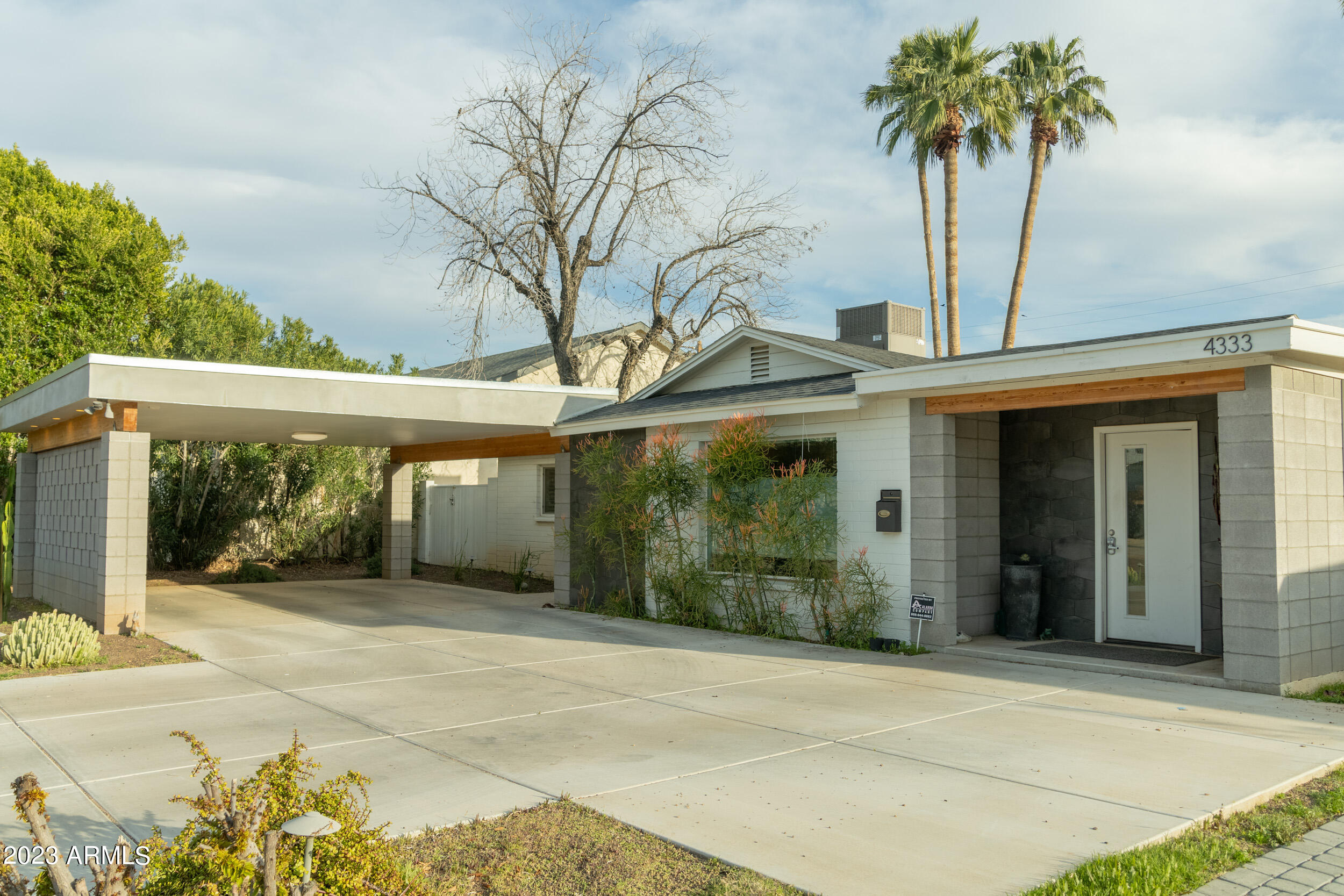 4333 East Cheery Lynn Road Phoenix, AZ 85018 - Photo 32 of 32 Lots of parking
