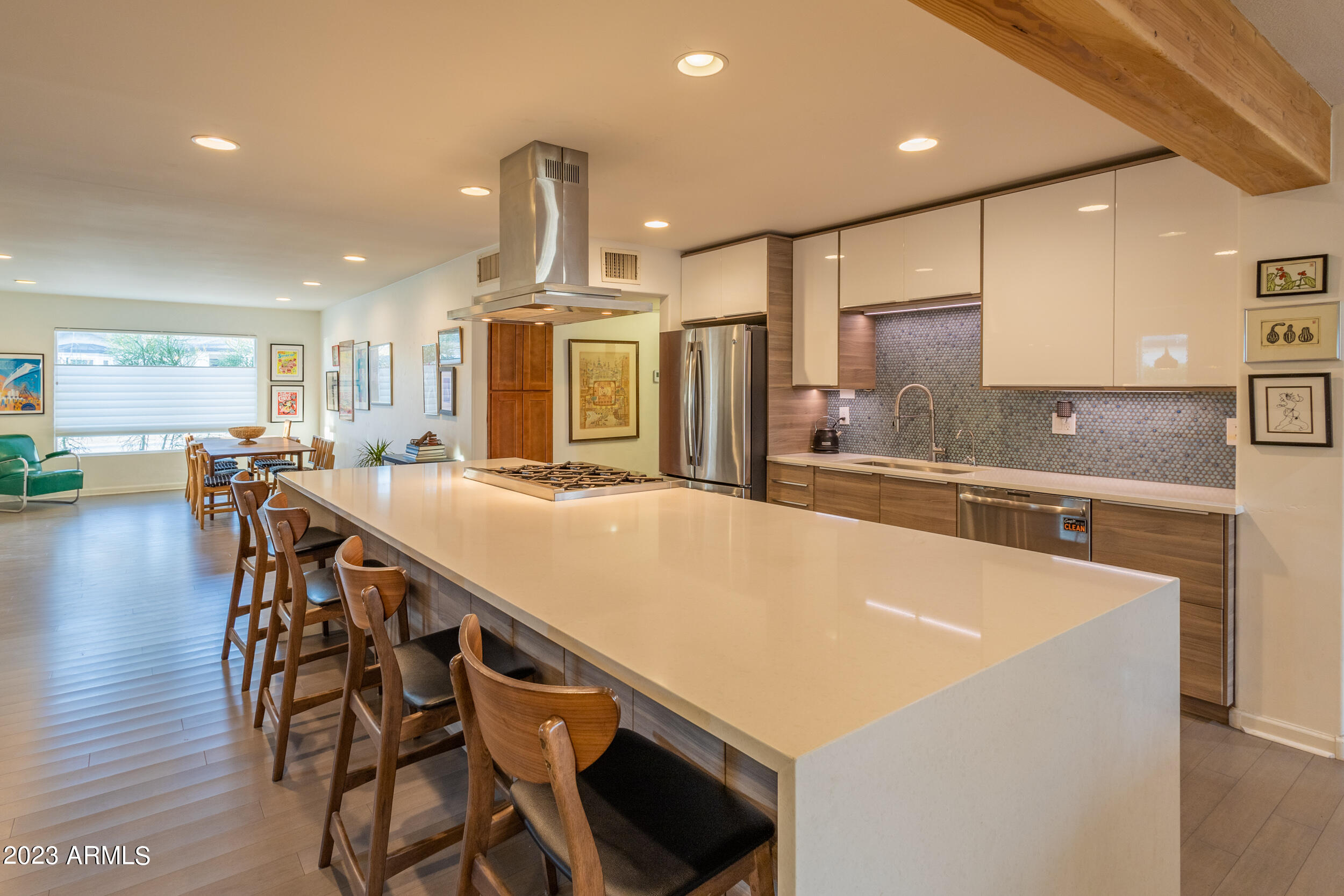 4333 East Cheery Lynn Road Phoenix, AZ 85018 - Photo 7 of 32 Kitchen