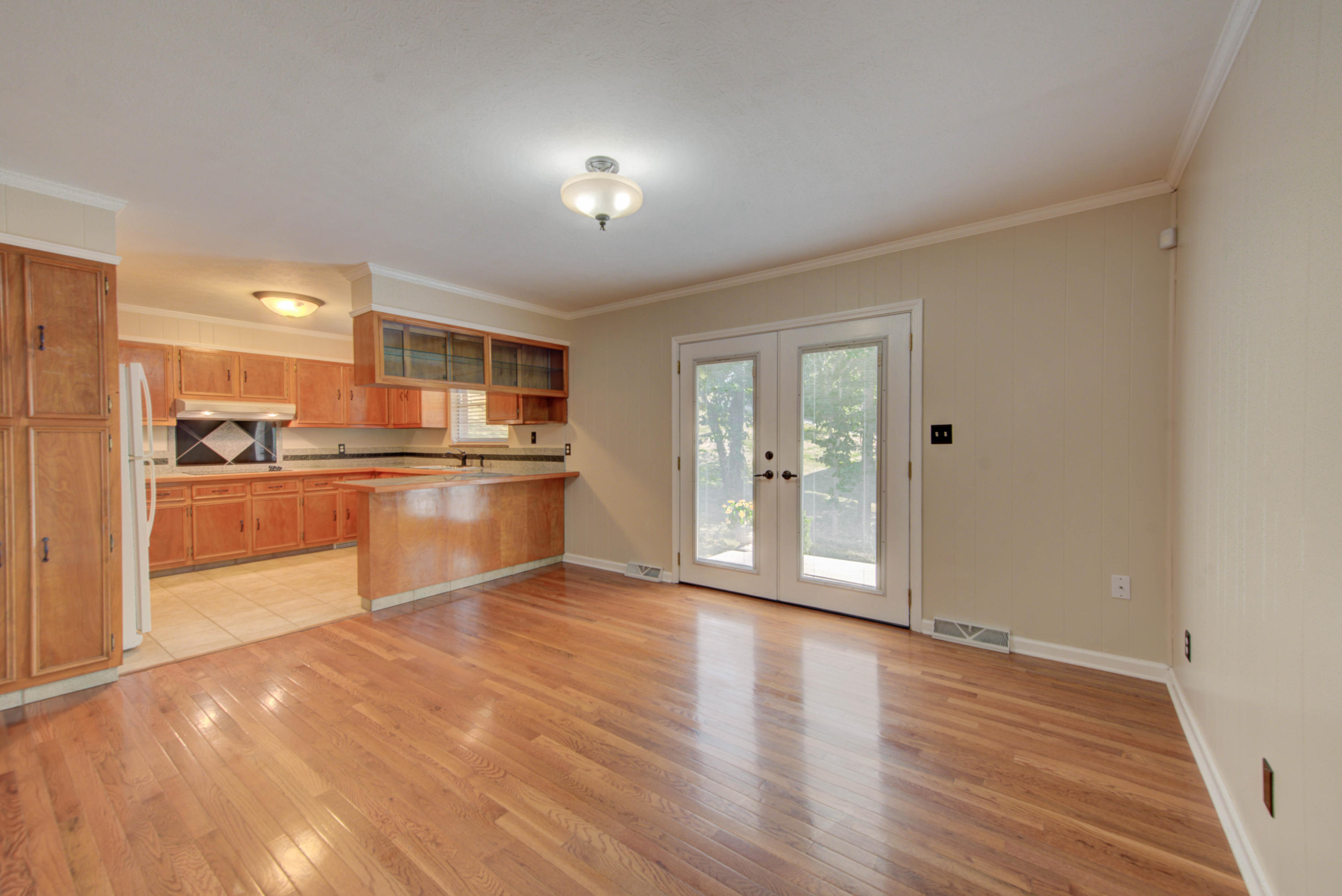300 Walnut Street Clinton, TN 37716 - Photo 7 of 29 7