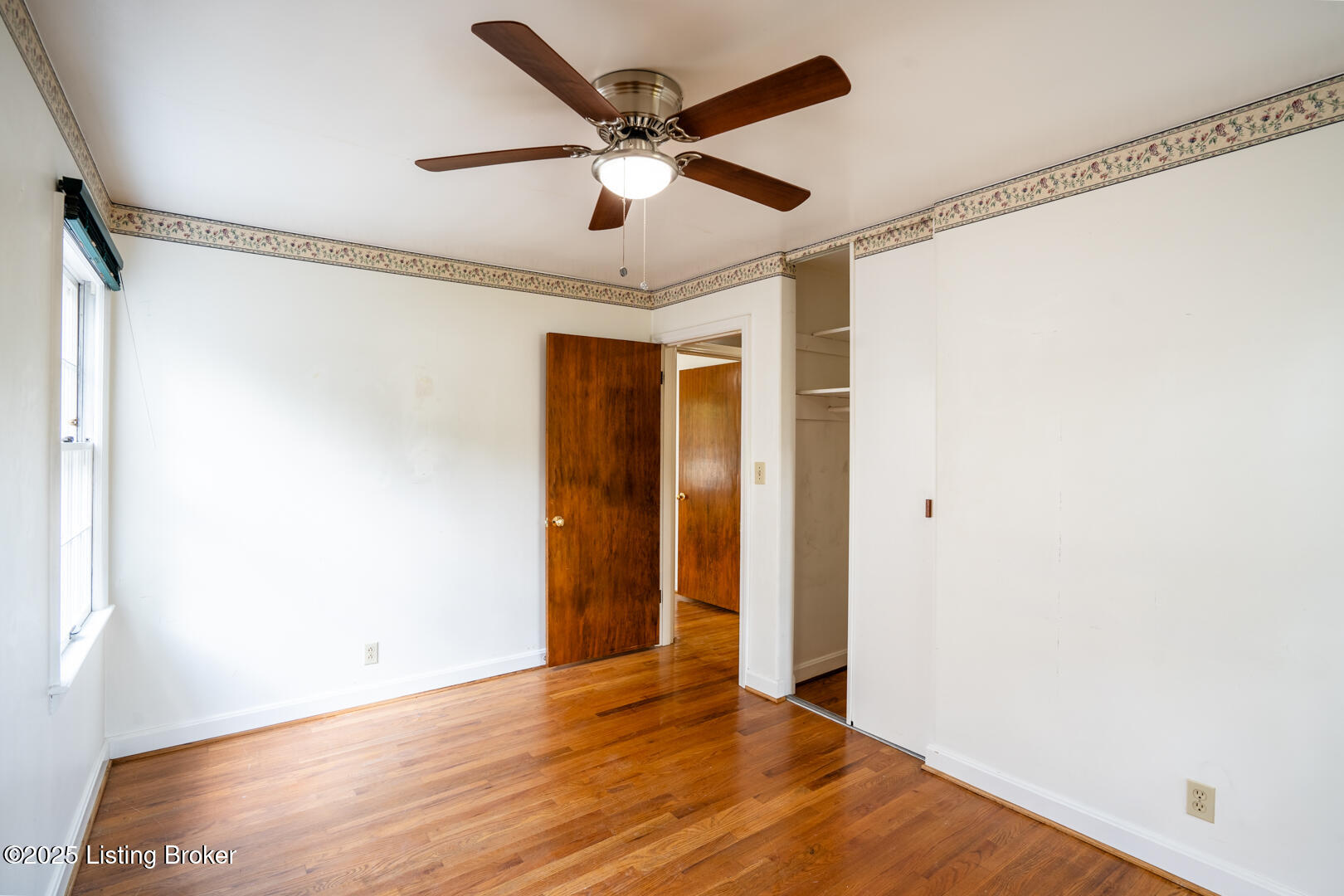 3034 Hendon Road Louisville, KY 40220 - Photo 18 of 21 3034-hendon-rd-bedrooms-2
