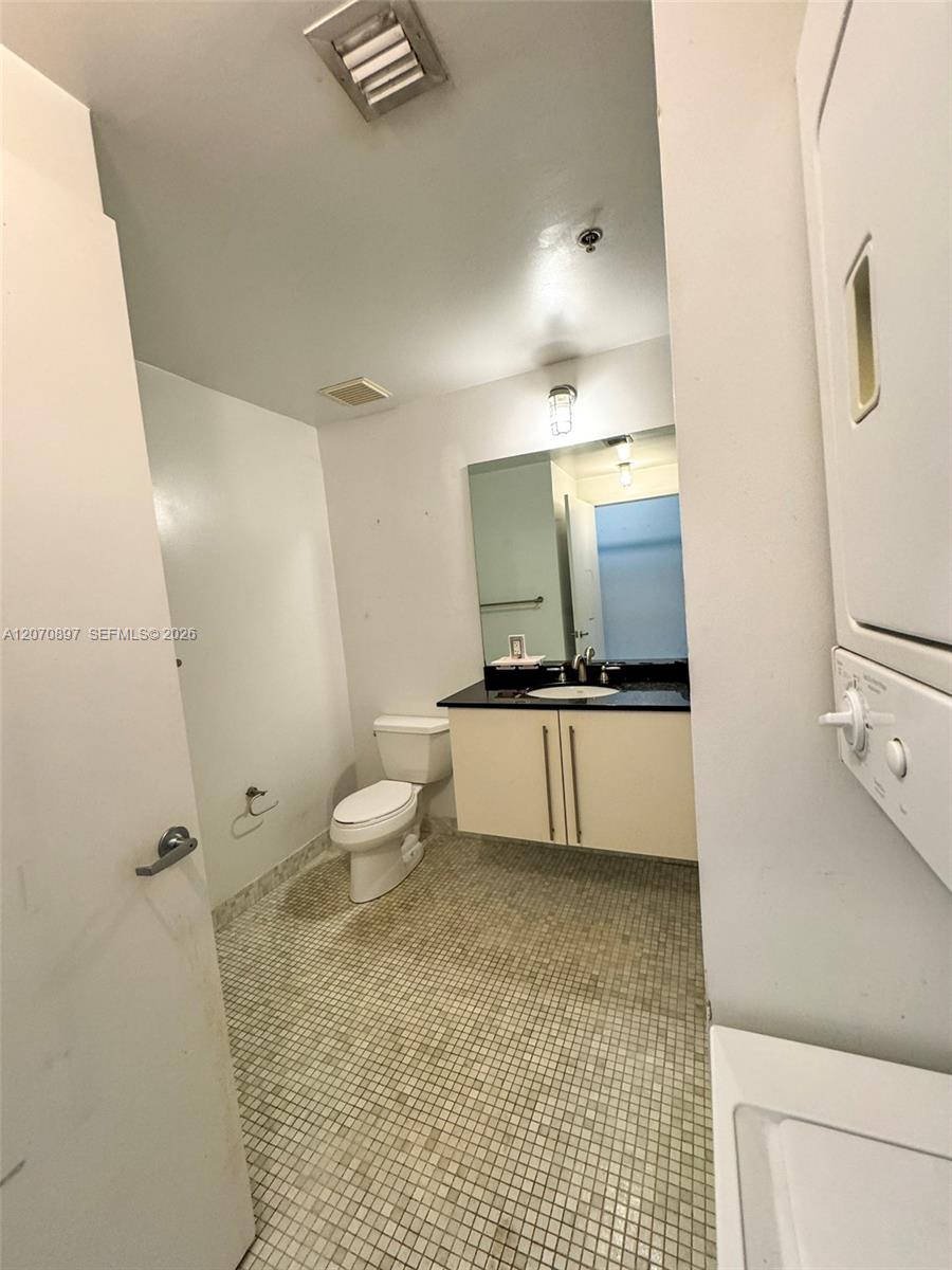 8101 Biscayne Boulevard, Unit R411 Miami, FL 33138 - Photo 5 of 17 Gallery Image 5