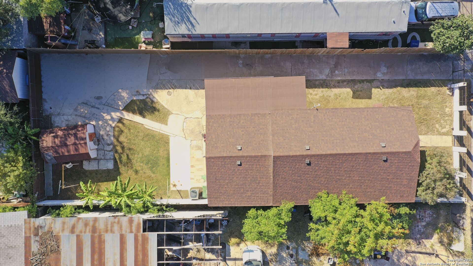 2507 Flores Avenue Laredo, TX 78040 - Photo 12 of 16