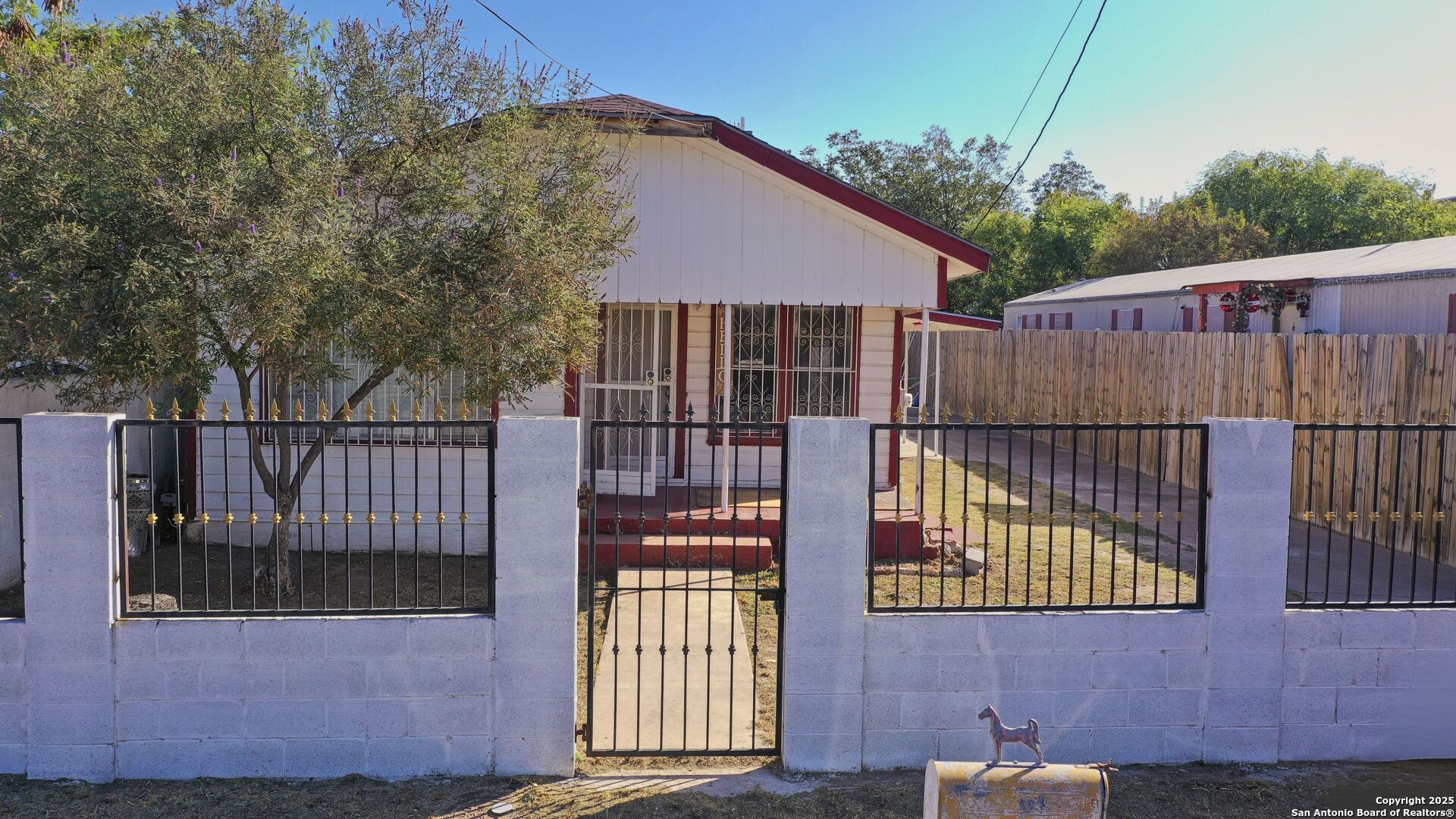 2507 Flores Avenue Laredo, TX 78040 - Photo 5 of 16