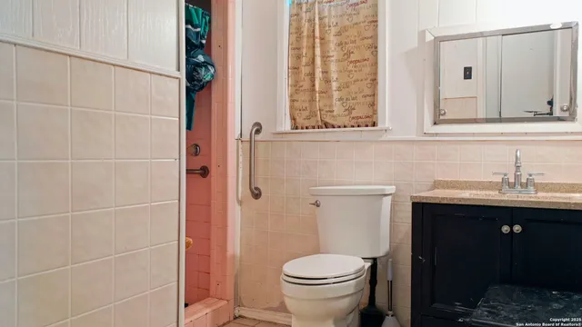 $175,000 | 2507 Flores Avenue, Laredo, TX 78040