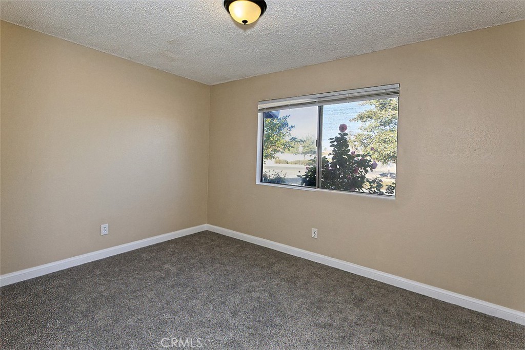 11542 Chimayo Road Apple Valley, CA 92308 - Photo 14 of 20