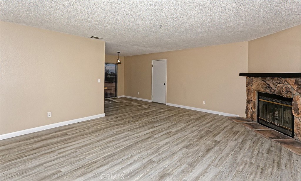 11542 Chimayo Road Apple Valley, CA 92308 - Photo 6 of 20