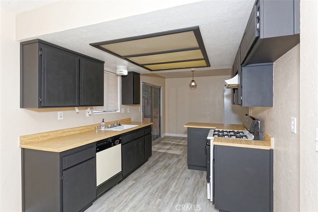 11542 Chimayo Road Apple Valley, CA 92308 - Photo 9 of 20