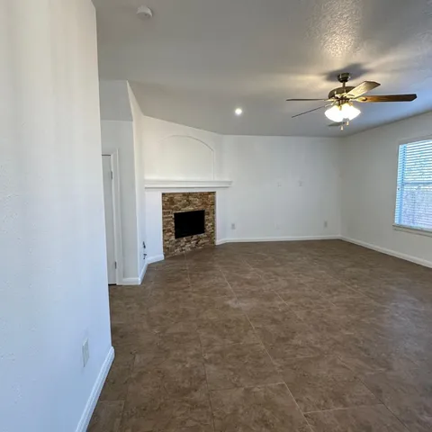 $2,000 | 1403 High Thicket Court, Spring, TX 77373