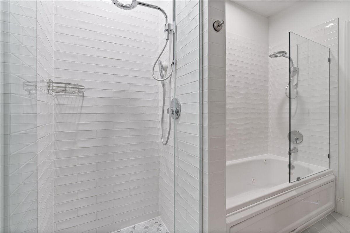 2310 West Nelson Street, Unit 302 Chicago, IL 60618 - Photo 15 of 20 a bathroom with a shower