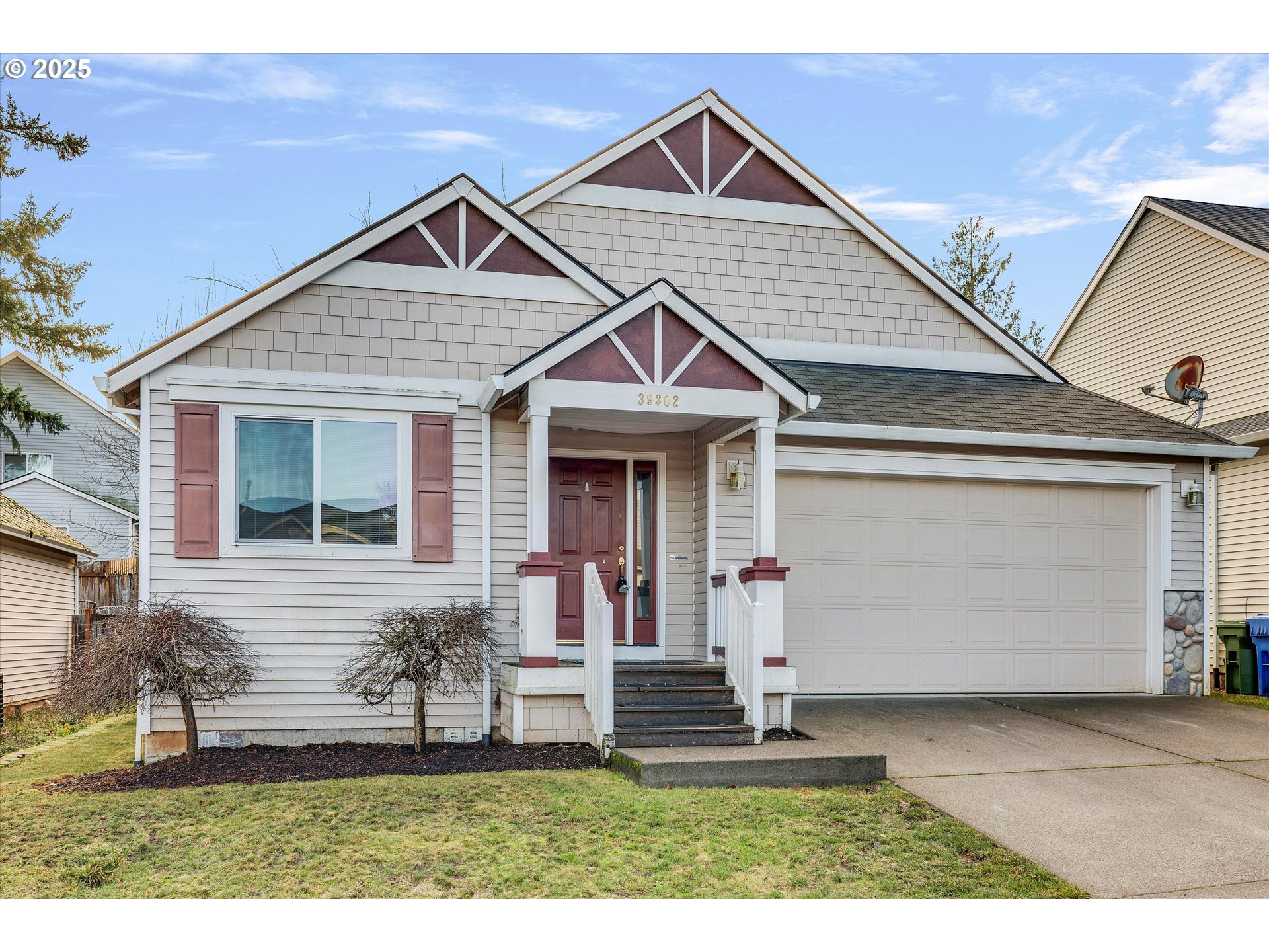 39302 Stratford Street Sandy, OR 97055 - Photo 1 of 25 a front view of a house with a yard