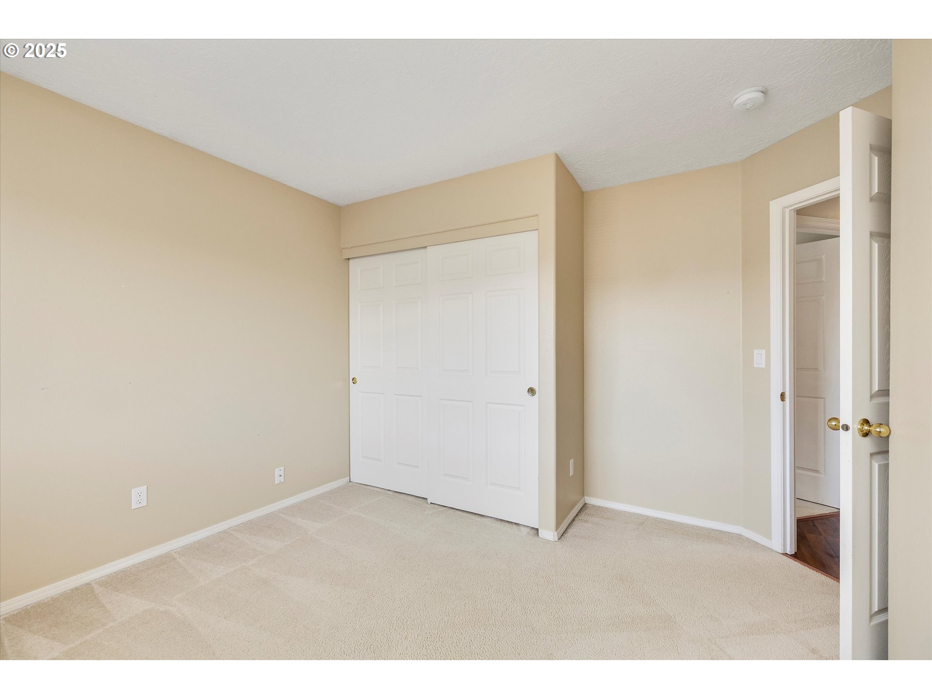 39302 Stratford Street Sandy, OR 97055 - Photo 6 of 25 a view of an empty room