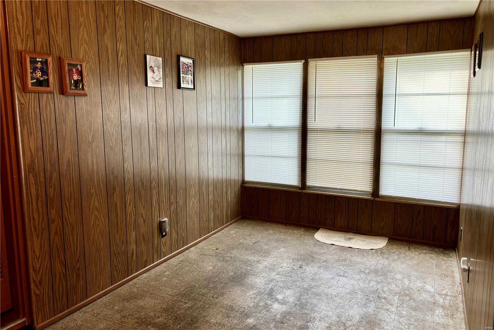 250 Roderick Drive St. Louis, MO 63137 - Photo 25 of 39