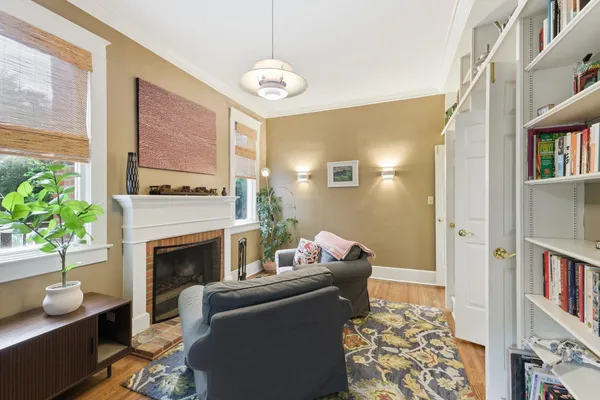 $589,000 | 1757 Glenwood Place, Memphis, TN 38104