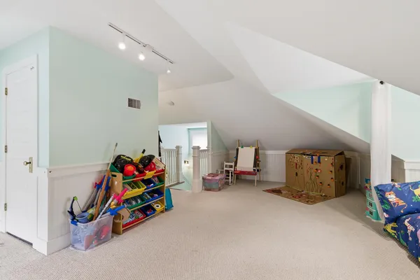 $589,000 | 1757 Glenwood Place, Memphis, TN 38104