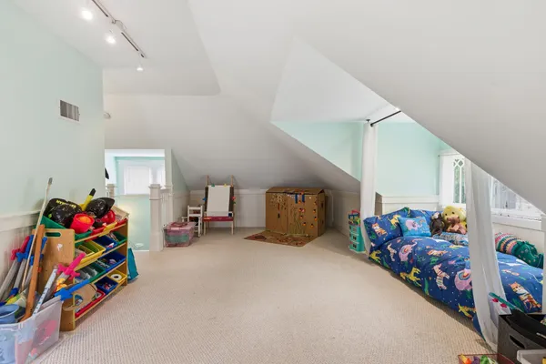 $589,000 | 1757 Glenwood Place, Memphis, TN 38104