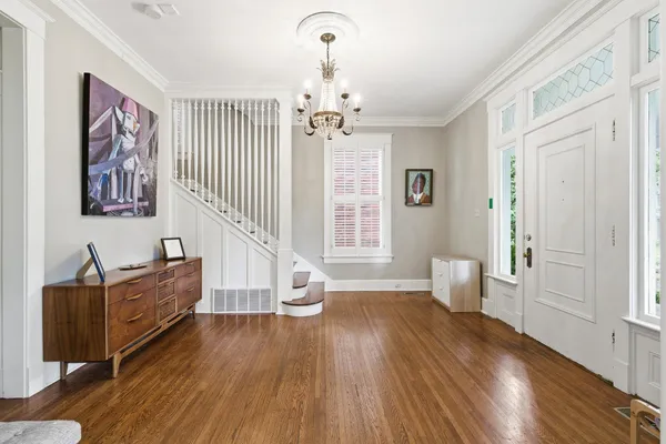 $589,000 | 1757 Glenwood Place, Memphis, TN 38104