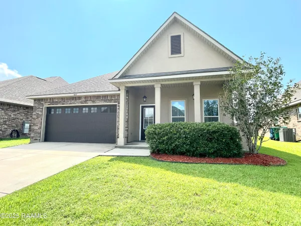 $2,400 | 103 Sapphire Springs Road, Youngsville, LA 70592
