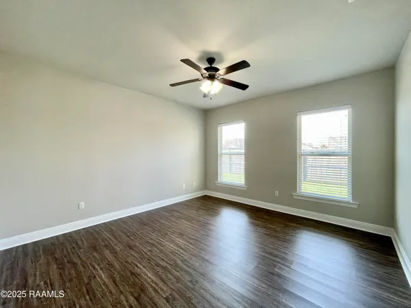 $2,400 | 103 Sapphire Springs Road, Youngsville, LA 70592