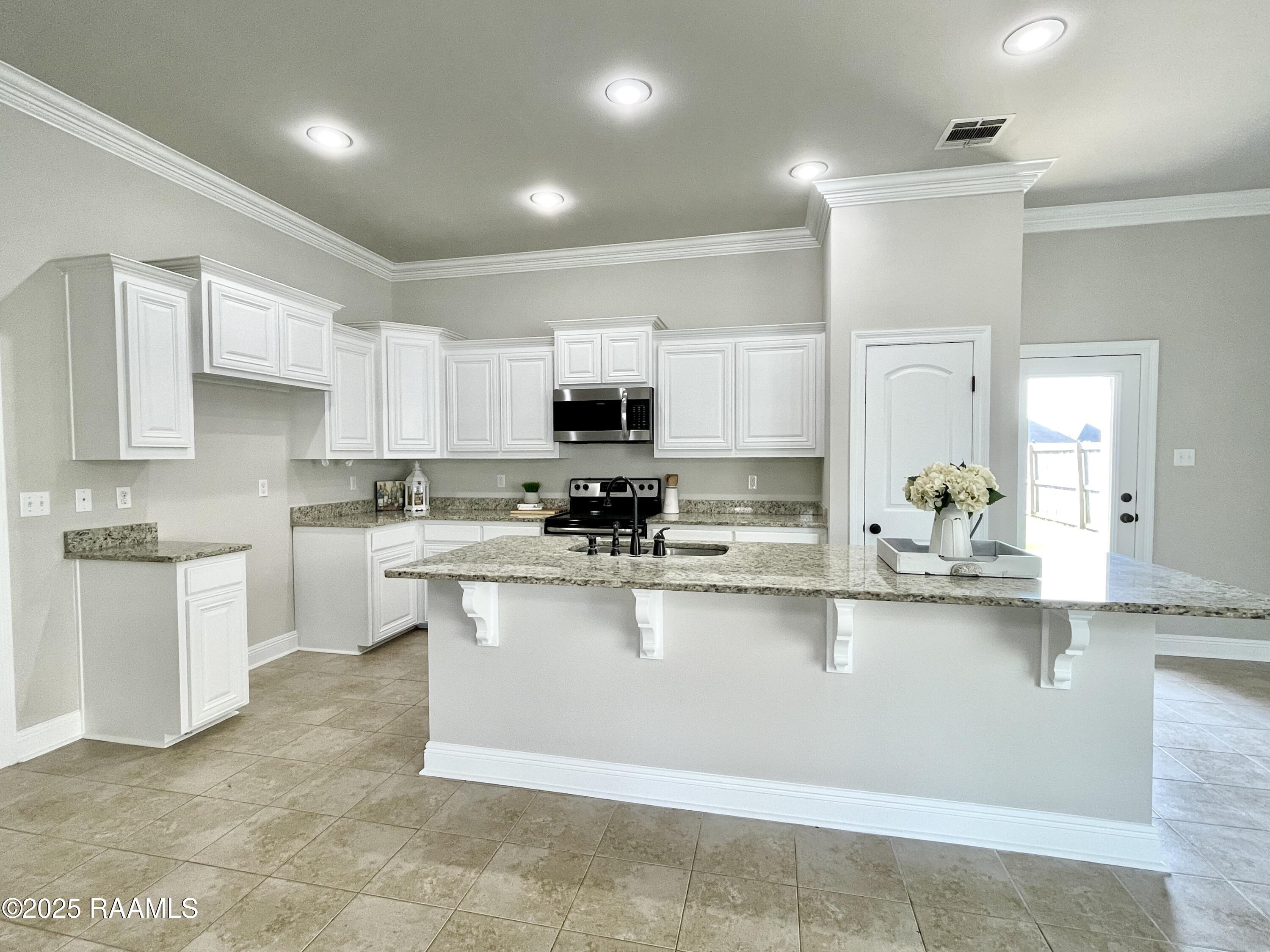 103 Sapphire Springs Road Youngsville, LA 70592 - Photo 7 of 27 IMG_1319 2