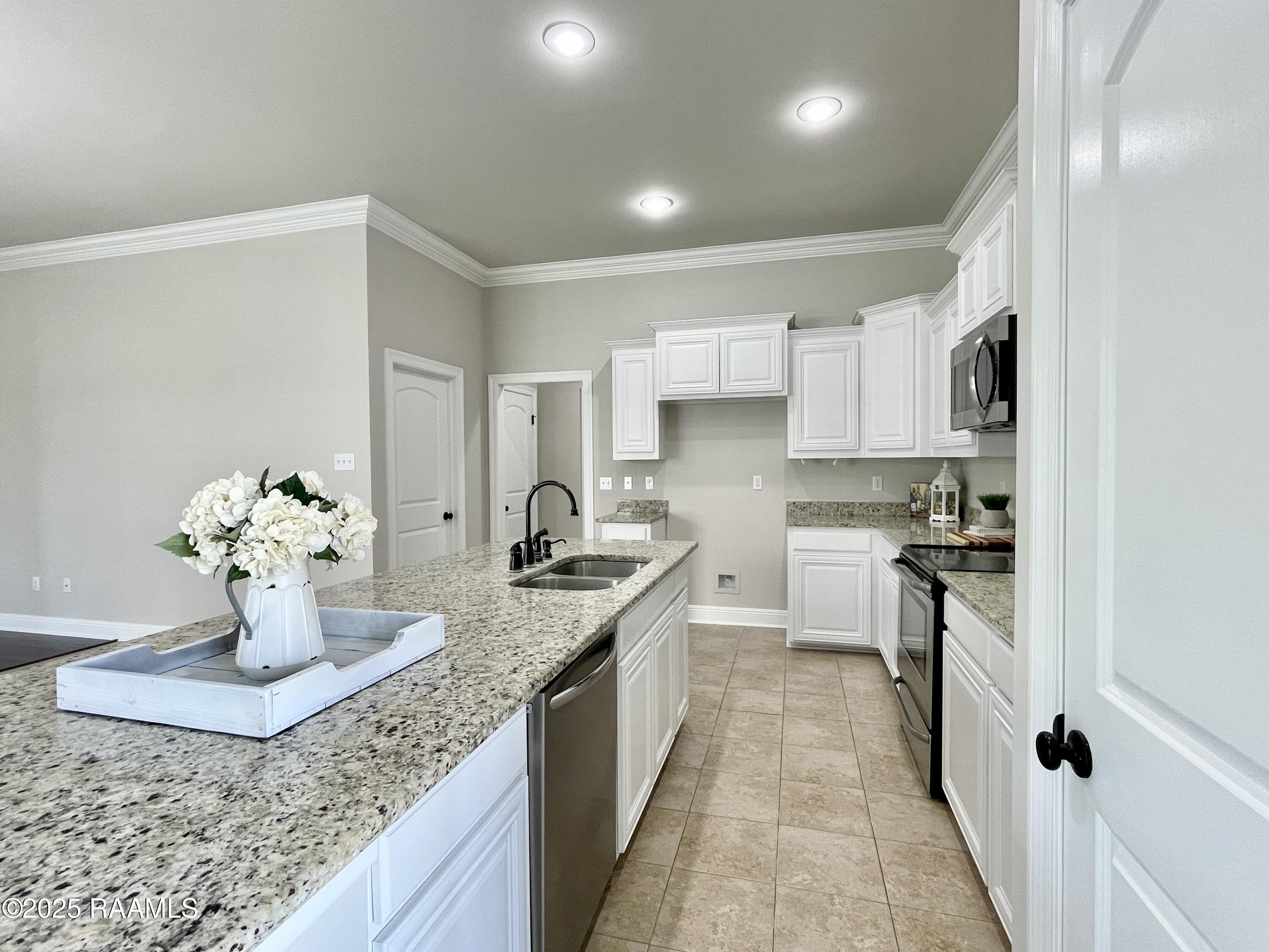 103 Sapphire Springs Road Youngsville, LA 70592 - Photo 9 of 27 IMG_1321 2