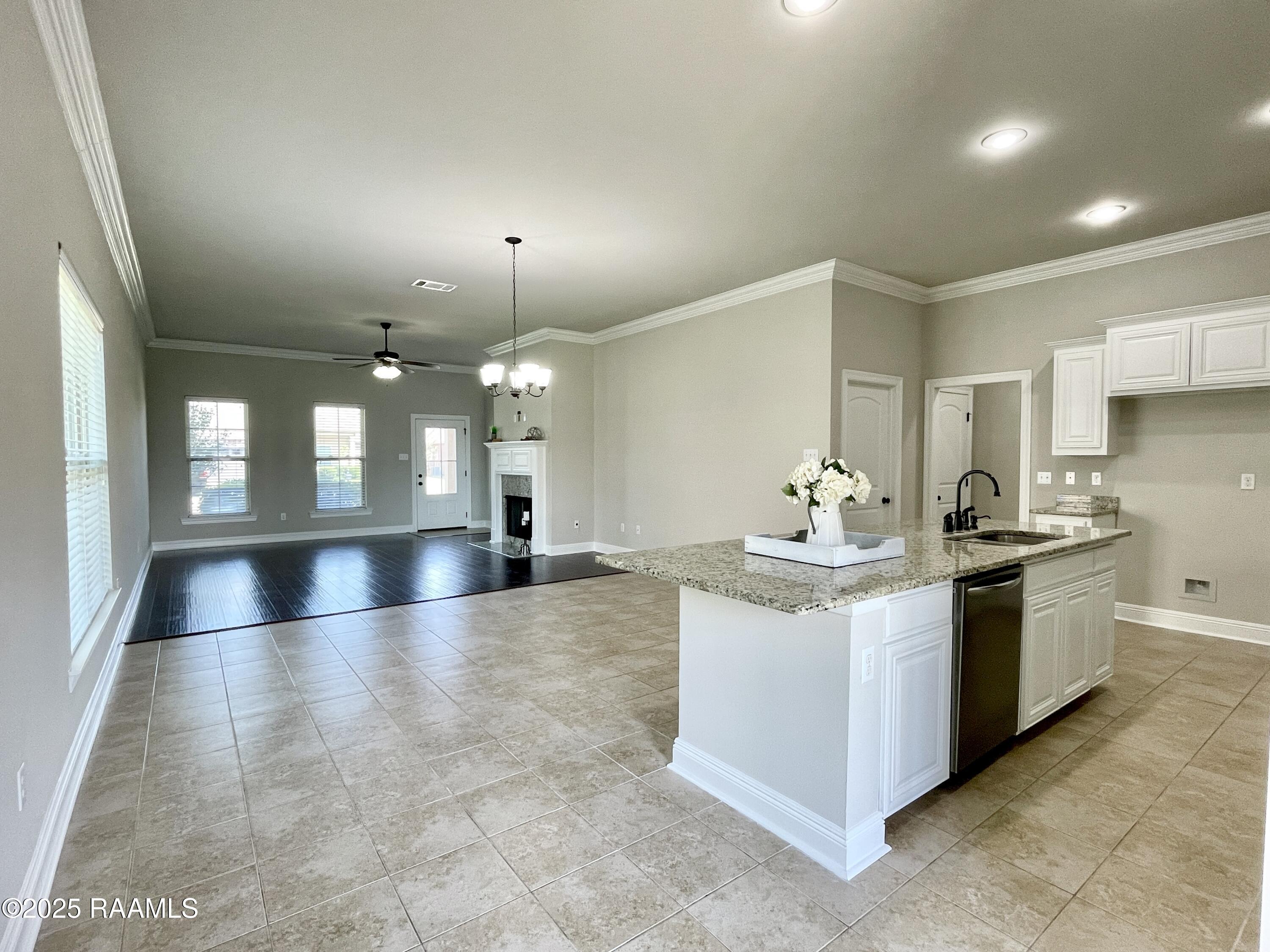 103 Sapphire Springs Road Youngsville, LA 70592 - Photo 10 of 27 IMG_1322 2