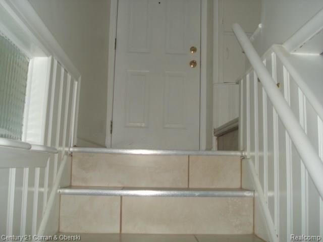 6554 Miller Road Dearborn, MI 48126 - Photo 25 of 31 018.JPG