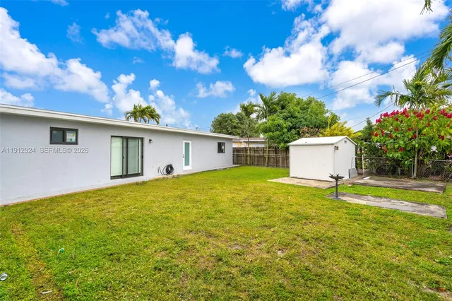 $3,820 | 1230 Southwest 86th Court, Unit 1, Miami, FL 33174