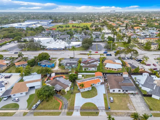 $3,820 | 1230 Southwest 86th Court, Unit 1, Miami, FL 33174