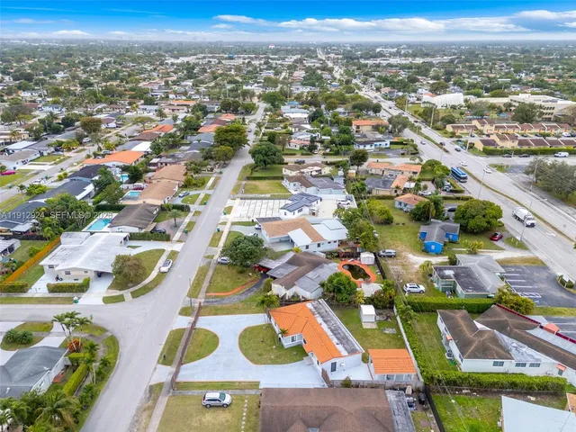 $3,820 | 1230 Southwest 86th Court, Unit 1, Miami, FL 33174