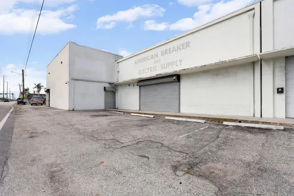 $4,095,000 | 1800 North Dixie Highway, Hollywood, FL 33020
