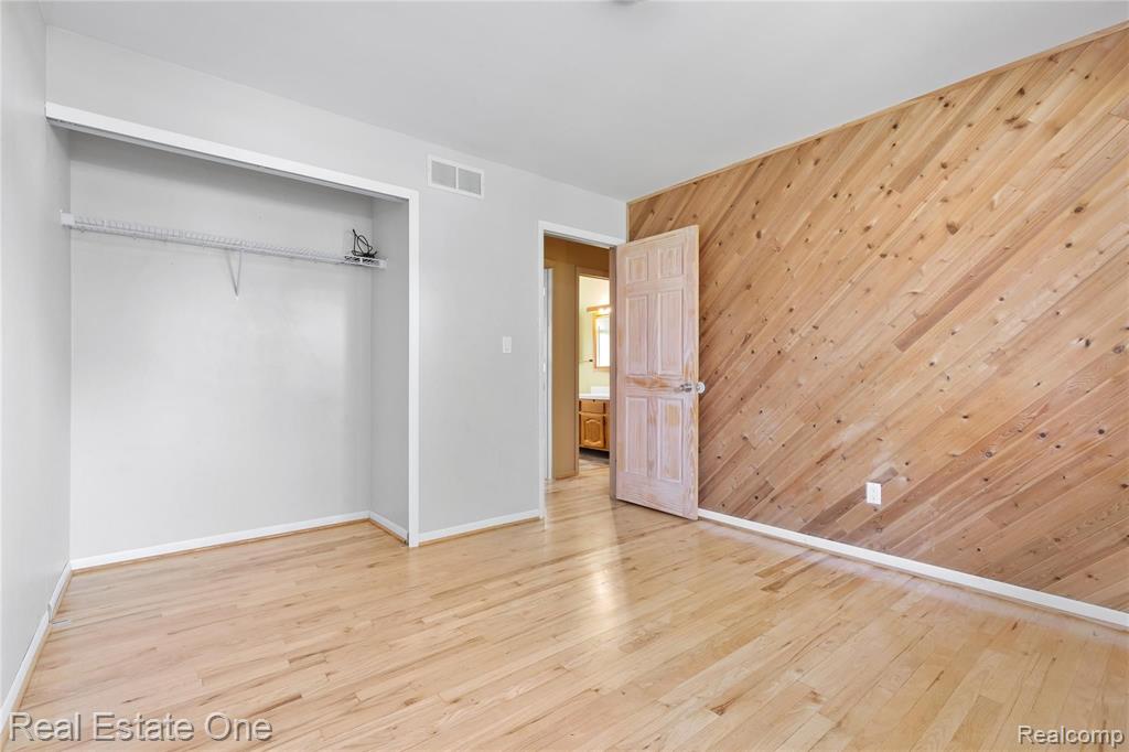 25515 Baker Street Taylor, MI 48180 - Photo 10 of 30
