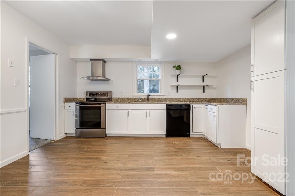 6802 Stoney Ridge Road Matthews, NC 28104 - Photo 6 of 34 Gallery Image 6