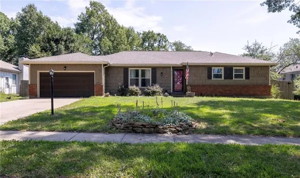 $300,000 | 6107 East 108th Street, Kansas City, MO 64134