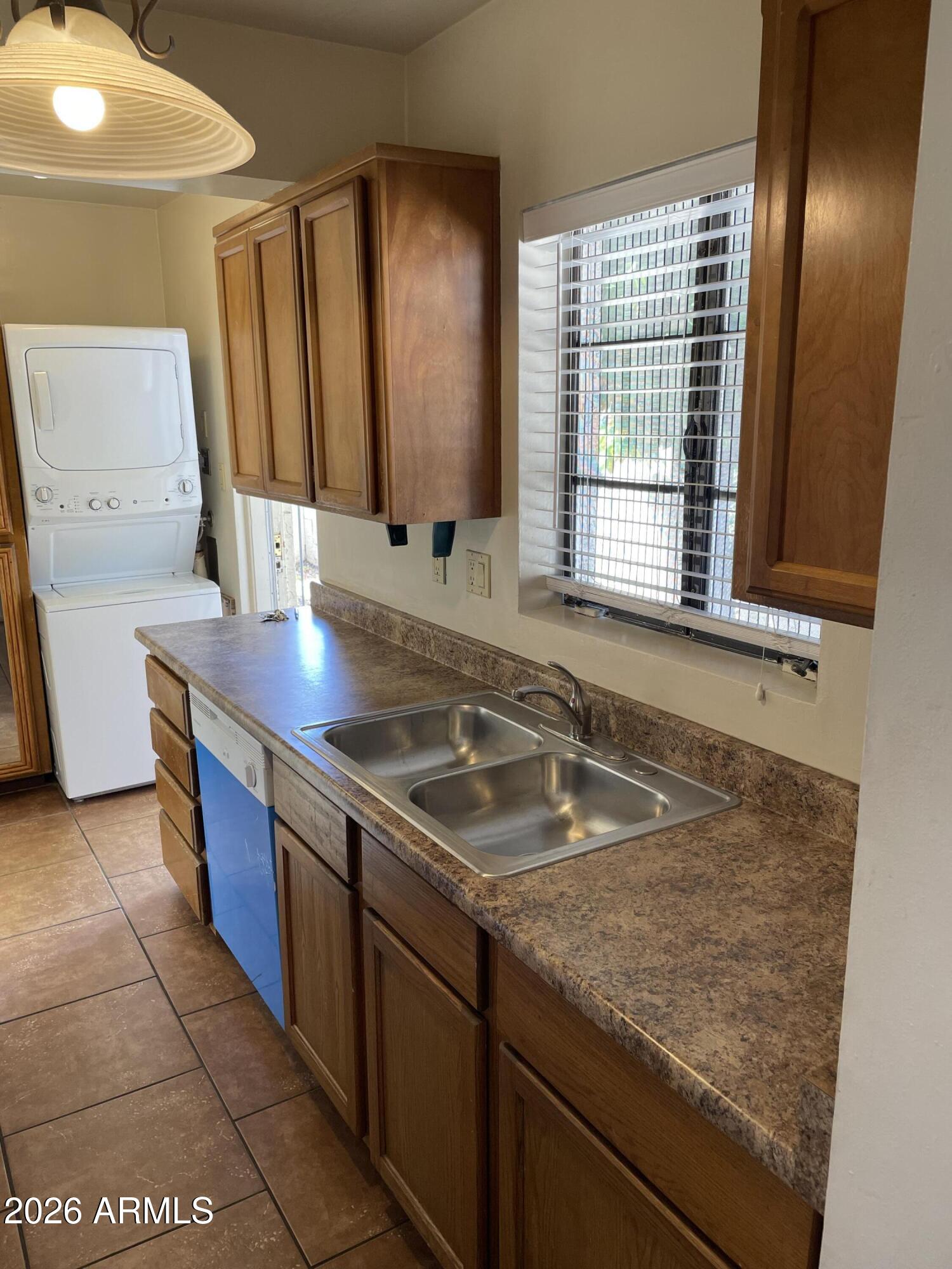 385 East Coronado Road, Unit 7 Phoenix, AZ 85004 - Photo 15 of 20 IMG_2918